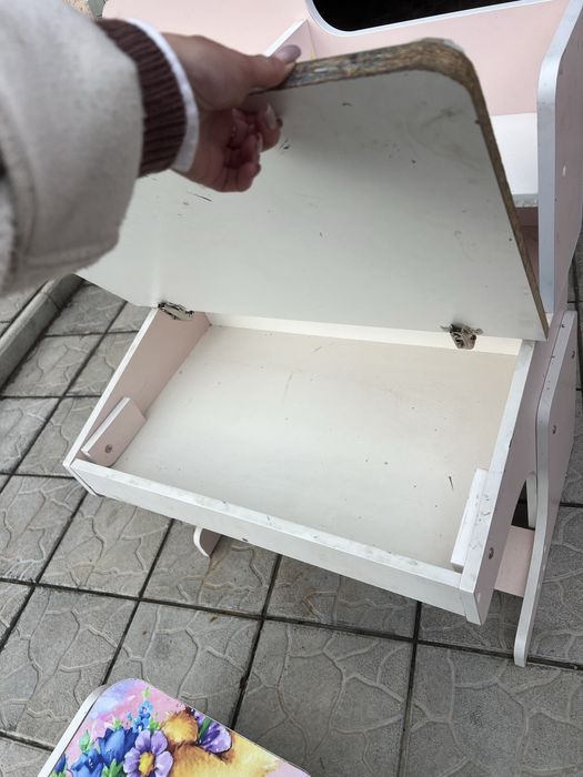 Столик для письма