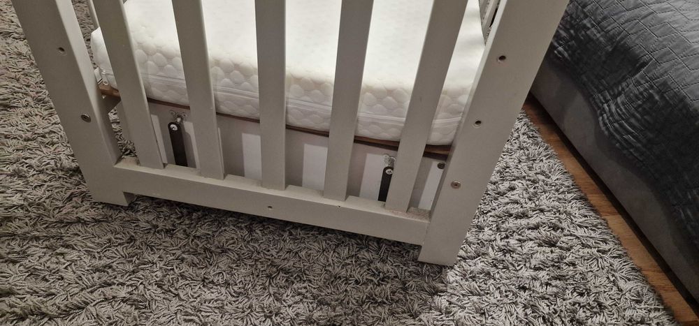 Дитяче ліжечко колиска з матрацом