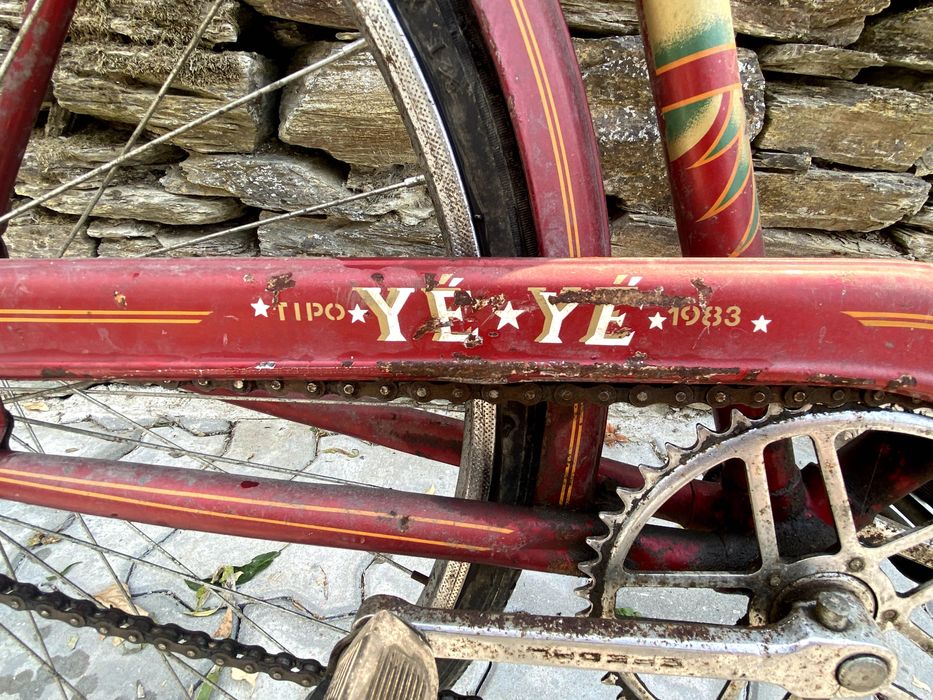 Bicicletas Antigas: tipo YEYE e Motobecane