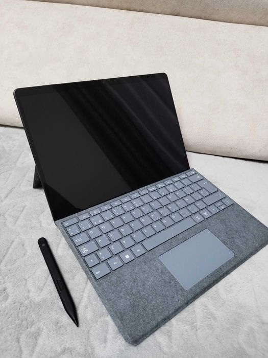 Surface Pro 9 i7 16GB RAM 1TB SSD