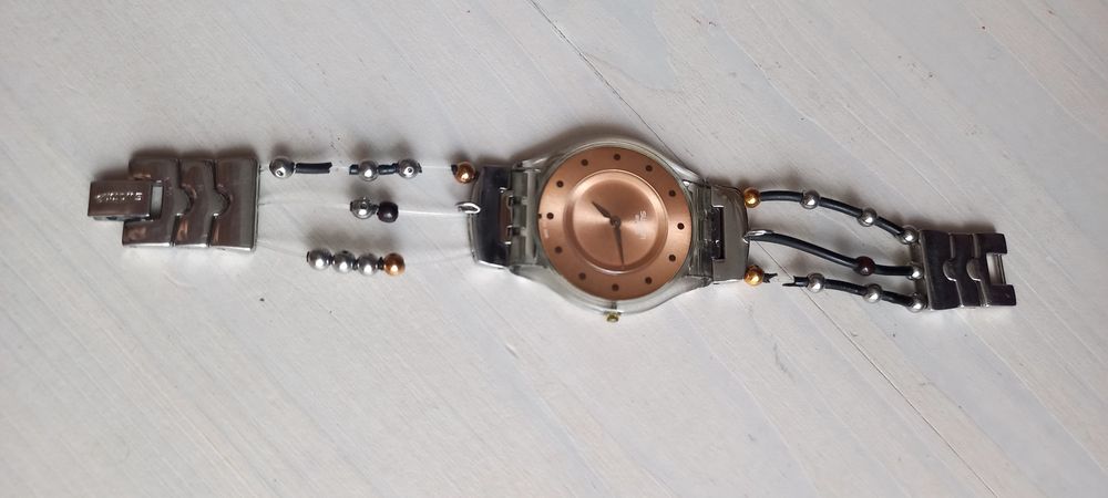 Часы swatch ультраплоские