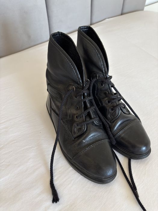 Botas de pele