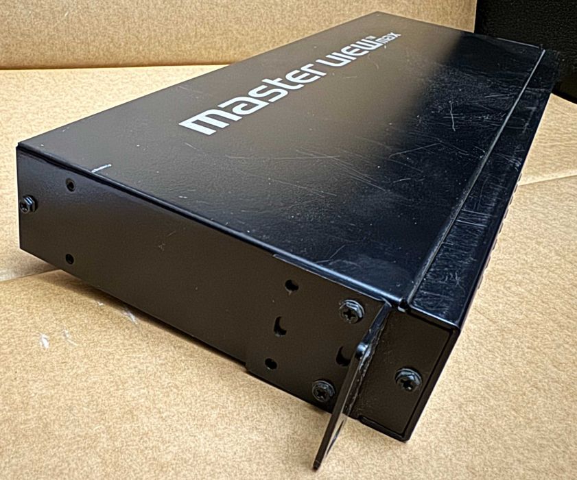 ATEN CS-1708i  8-портовий IP KVM перемикач