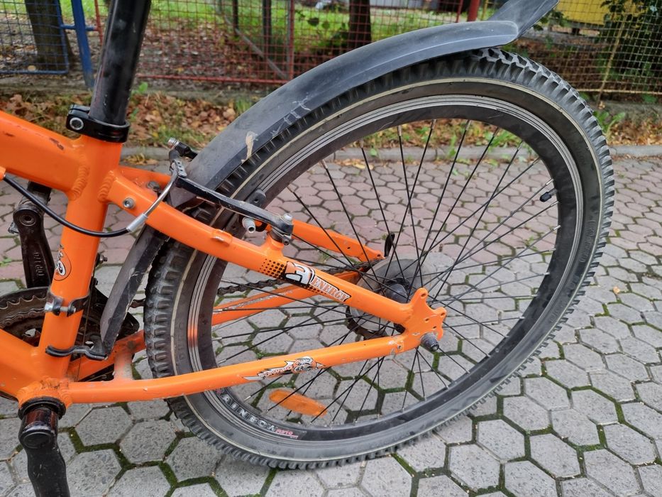 Продаю велосипед вживаний в хорошому стані.