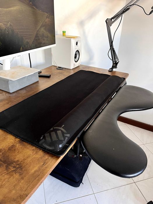 Large Extended Gaming Mouse Pad with Memory Foam Wrist Rest / Alfombrilla de Mouse Grande extendida XXL Soporte ergonómico (80 x 35 x 2,5 cm),