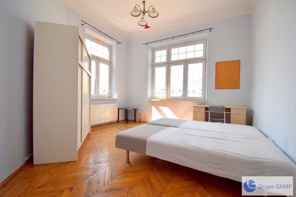 2-pok. Stare Miasto *Szlak* 55m2 - Galeria Krakowska