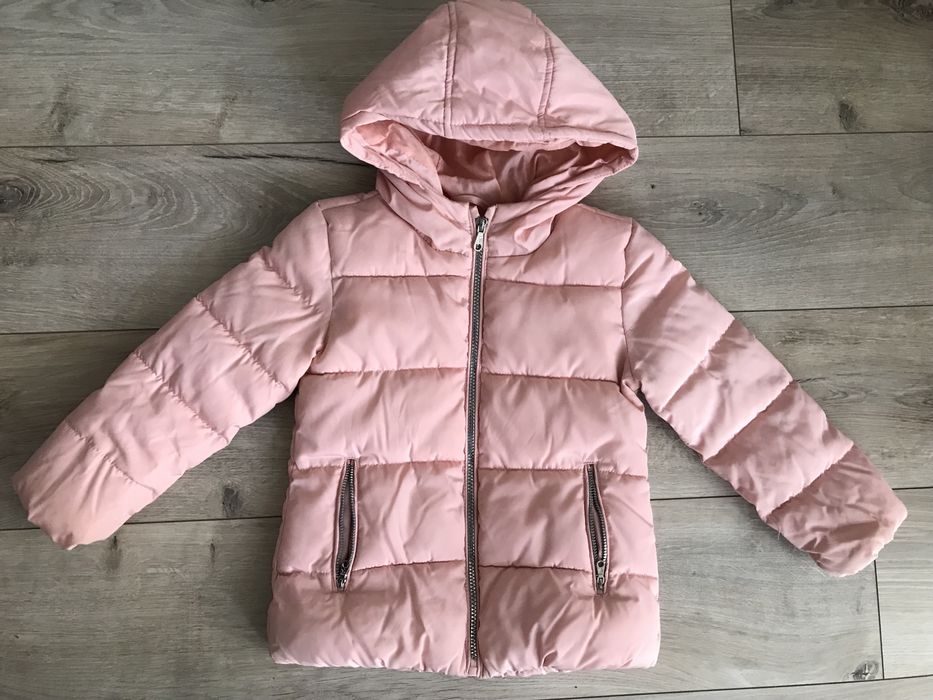 Курточка на 116 зріст , фірмова reserved.