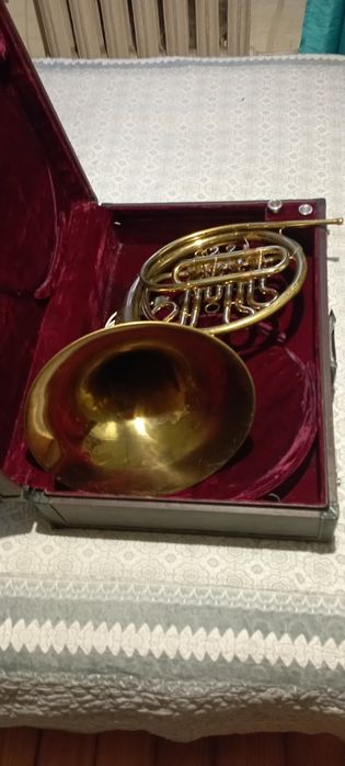 Валторна French Horn