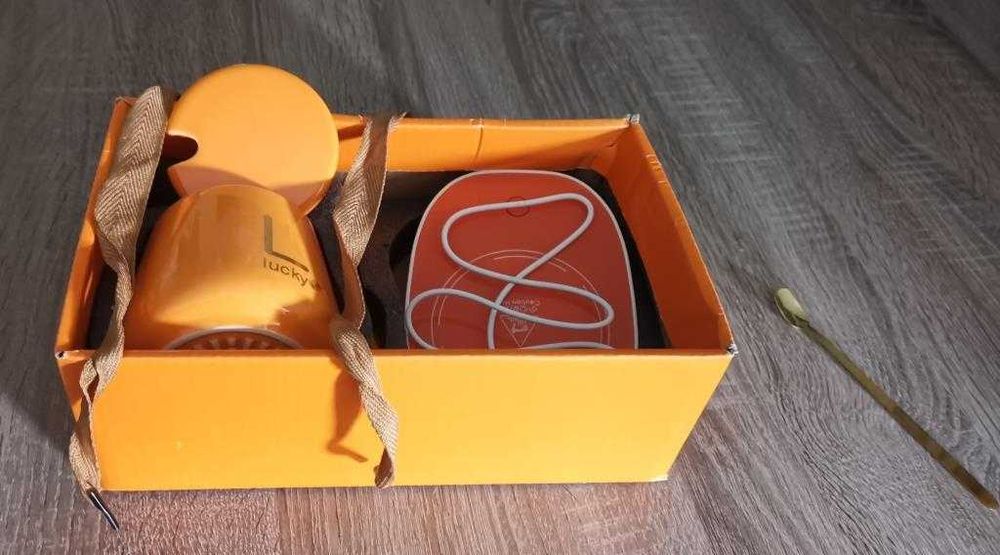 Kubek ceramiczny z podgrzewaniem