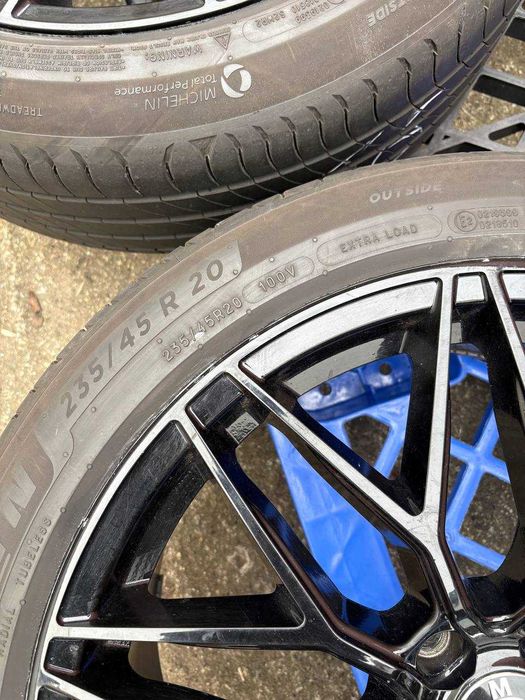 Диски BMW R20 5x120 8.5J ET33  Dia72.6 F10 F01 F25