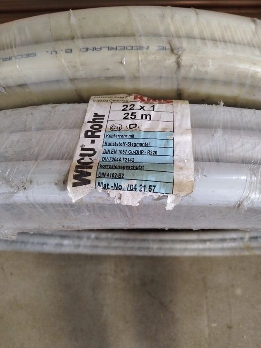 Rolos de tubo de cobre revestido ( Novos ) ,  diâmetros 18 / 22