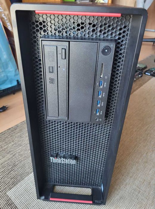 Lenovo ThinkStation P510 (Xeon v4 com 32GB e nvme de 500GB)
