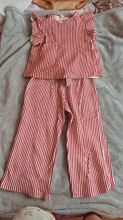 Літній костюм для дівчинки від Zara