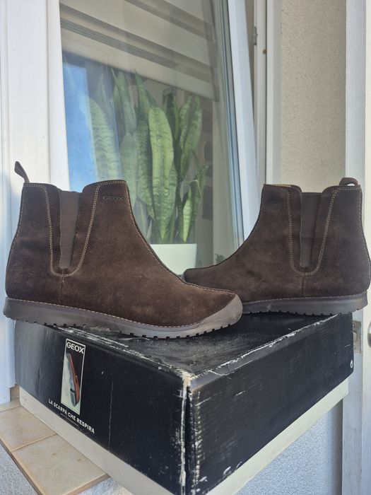 Geox замшеві черевики