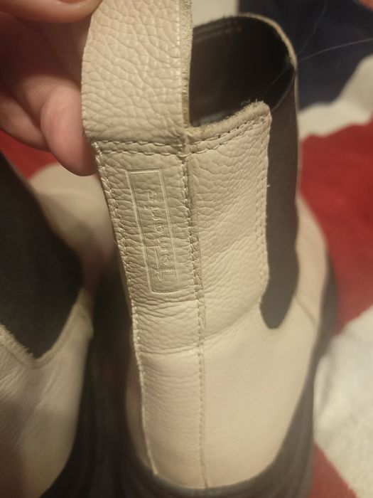 Beżowe skórzane botki Tamaris w r. 38