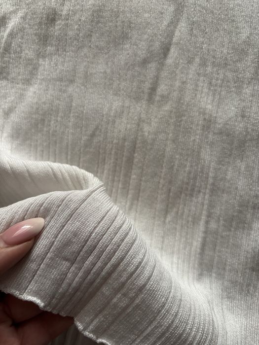 Sweterek kremowy damski