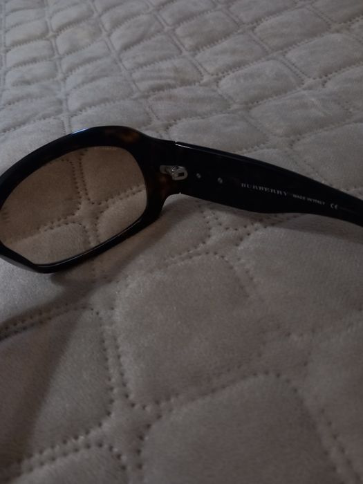 Óculos de sol estilo Burberry B 4015 – pretos