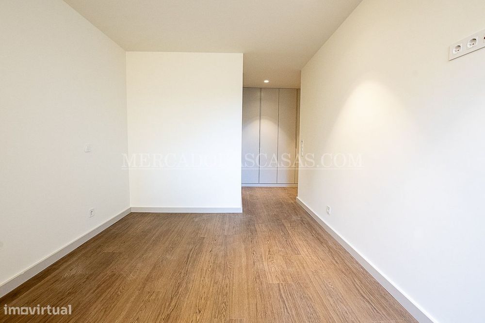 Apartamento T2 c/box 1 viatura, qualidade Premium