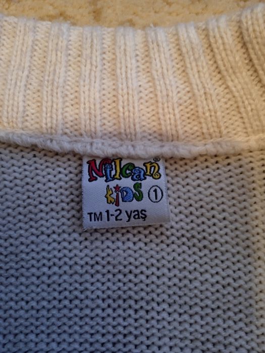 В'язана кофтинка у ідеальному стані на хлопчика.