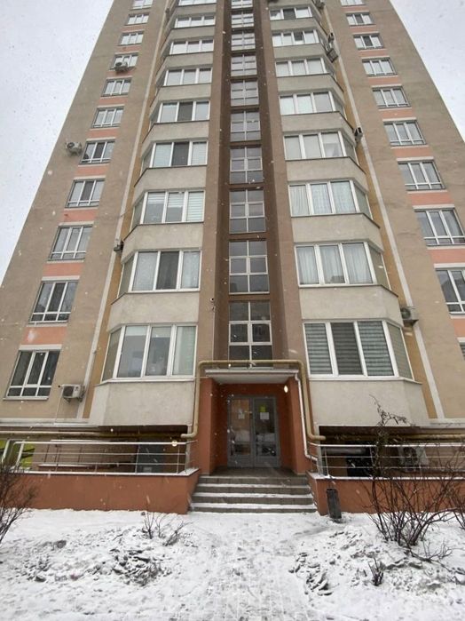 Здам 2-х кв,Святопетрівське,Б-р Л.Украінки 10-в