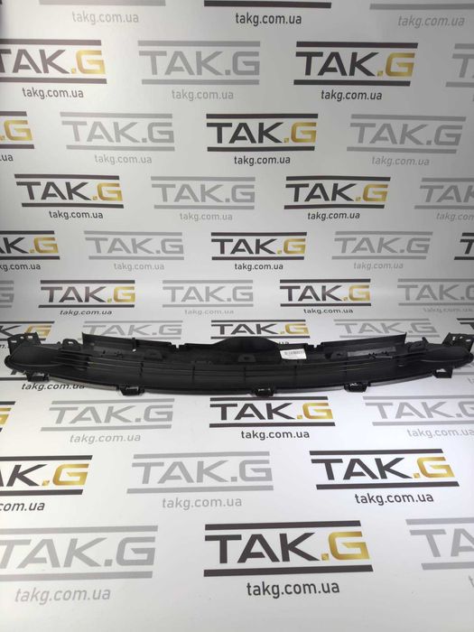 Решітка переднього бамперу Tesla Model 3