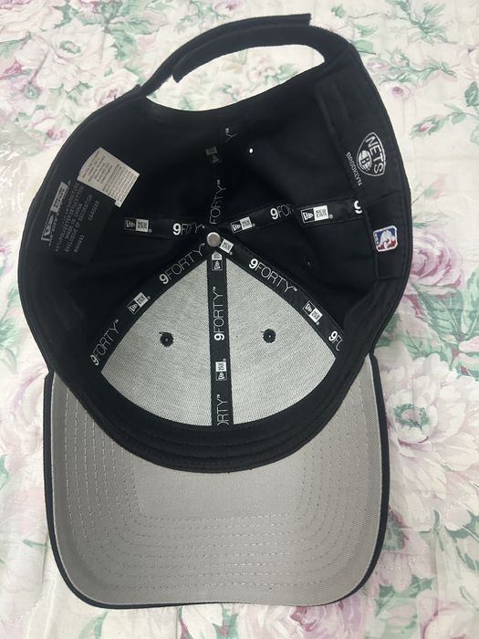 Кепка или бейсболка фирмы new era.NETS.