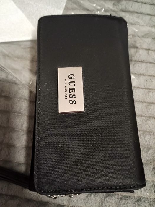 Portfel czarny Guess