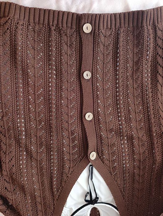Sweter damski firmy By Me, ażurowy brązowy, r. S
