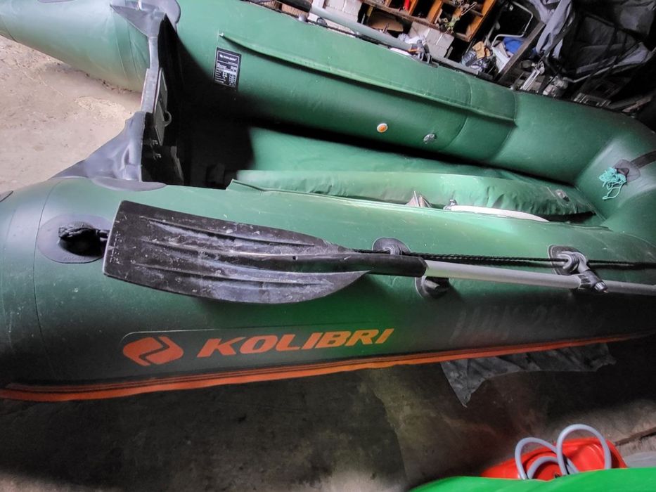 Продам лодку kolibri КМ 330d