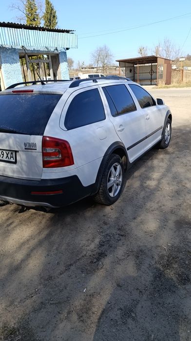 Продам шкоду октавію скаут