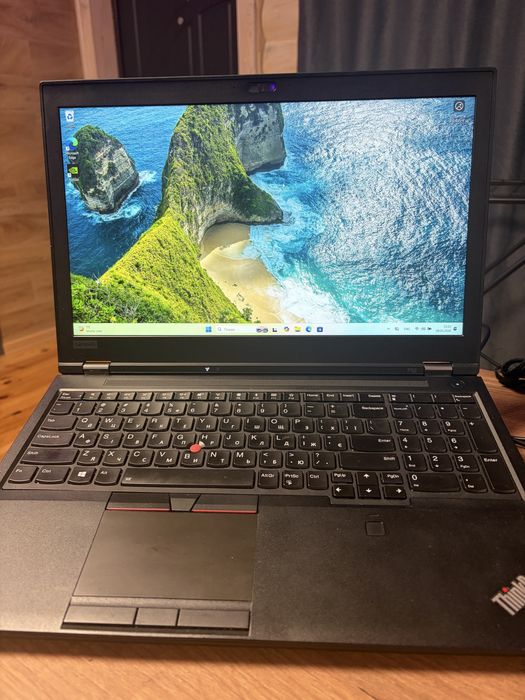 Lenovo Thinkpad p52 i7-8850h, quadro p2000