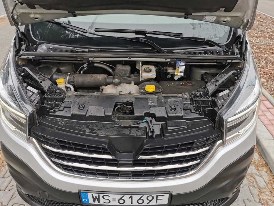 Renault Trafic 8 osób. zamiana W-wa