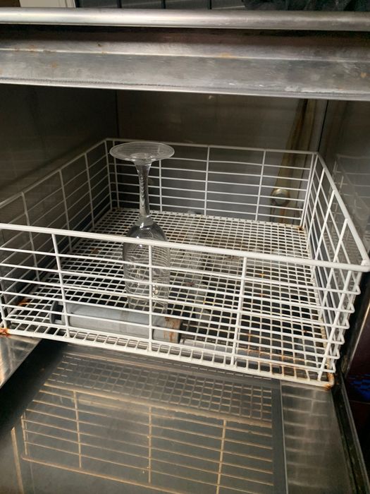 Máquina de lavar louça industrial