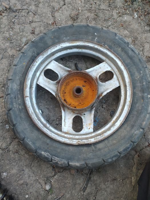 Продам два колеса хонда Дио 34