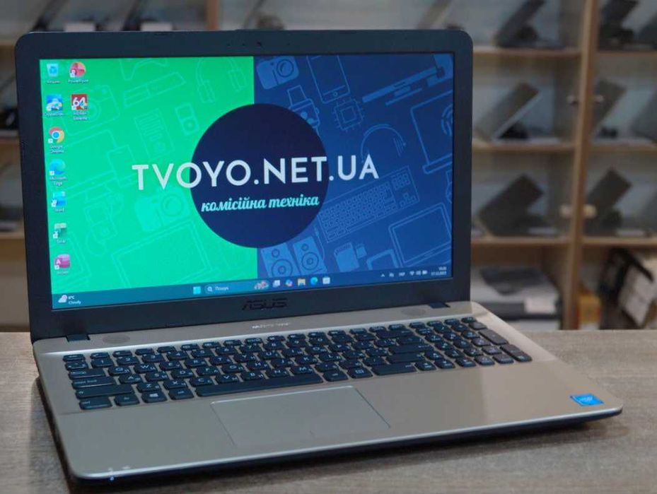 ГАРАНТІЯ Asus (15"/Core i3-6006U 2ГГц/RAM 8ГБ DDR4/SSD 240ГБ)TVOYO