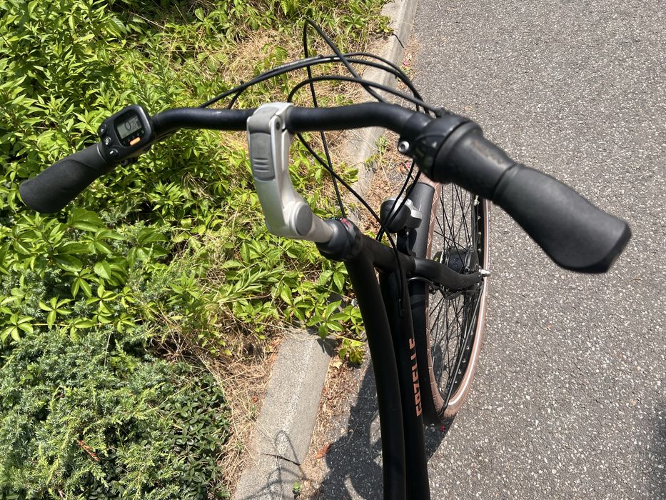 Holenderski rower elektryczny GAZELLE PUURNL 36V z silnikiem BAFANG /A