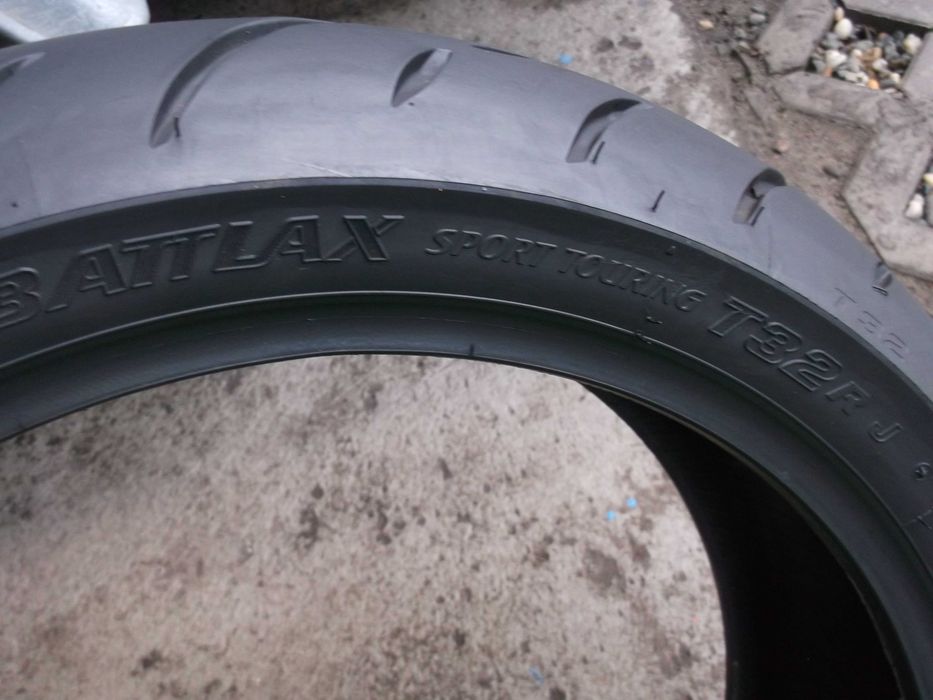 opona 180/55ZR17 Bridgestone Battlax T32R Dot0821 2,9mm