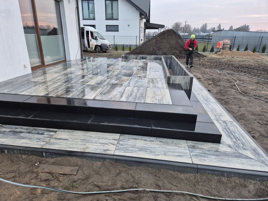 Układanie kostki brukowej