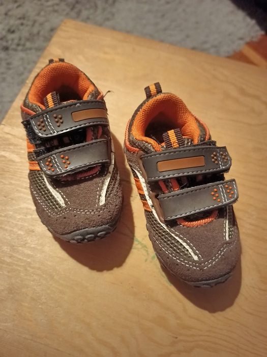 Sapatilhas Zippy novas