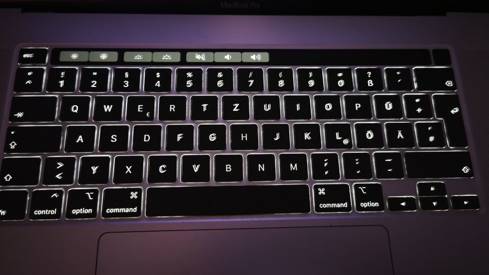 MacBook Pro 2019 i9/32/1TB Garantia e fatura