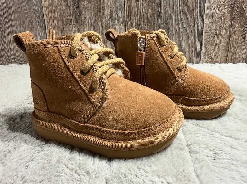 Buty dziecięce zimowe UGG Neumel II 23,5