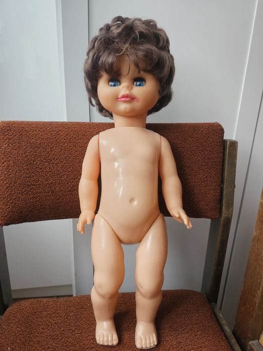 Lalka PRL sprawne oczy