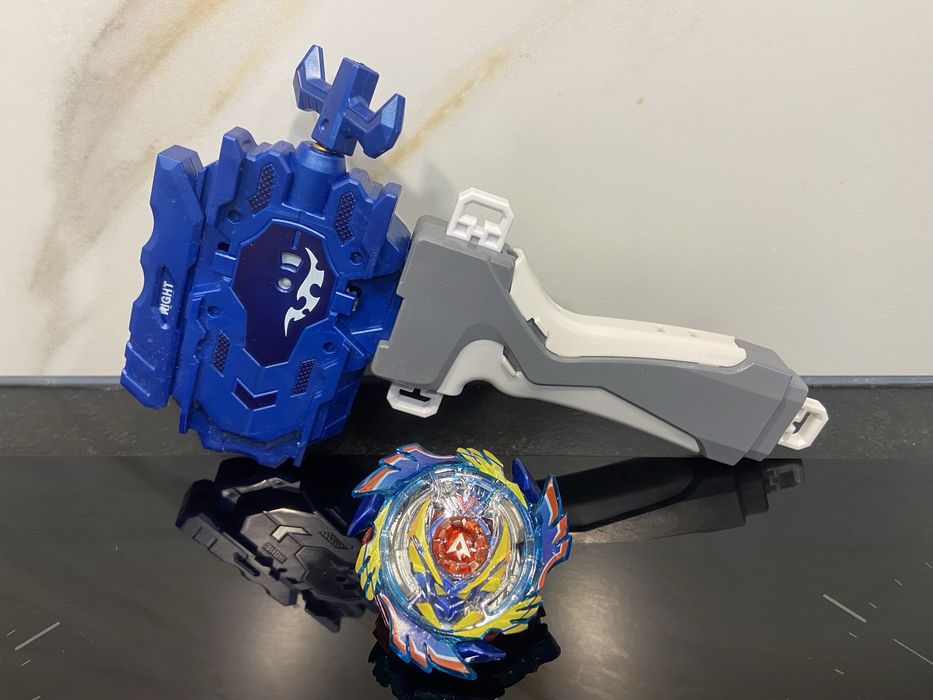 Beyblade Burst B-73 God Valkyrie