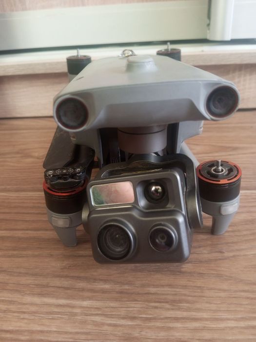Дрон Autel 4T-XE під ремонт