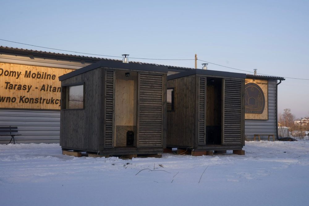 Sauna ogrodowa z przedsionkiem zewnętrznym