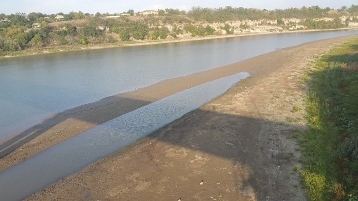 Продам земельну ділянку.