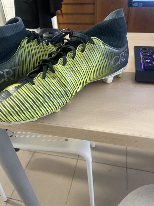 Chuteiras CR7 raras