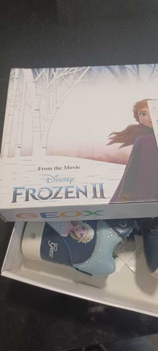 Sapatilhas de menina Geox tamanho 32