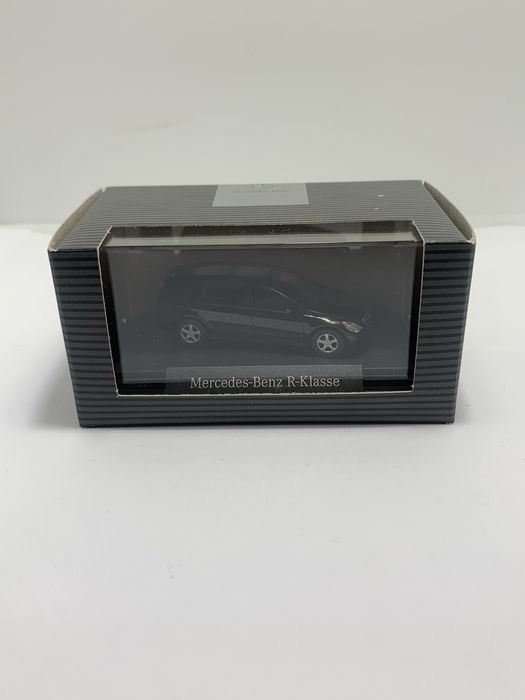 Mercedes R da Busch escala 1/87