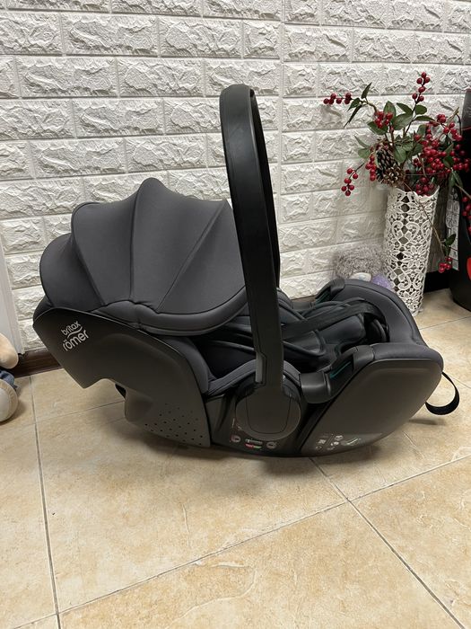 Автокрісло Britax Römer Baby-Safe 5Z Група 0+ (0-13 кг) автолюлька